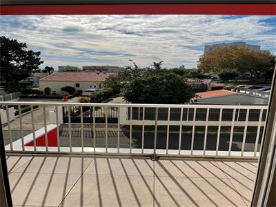 A ROYAN, à 900 m du marché central